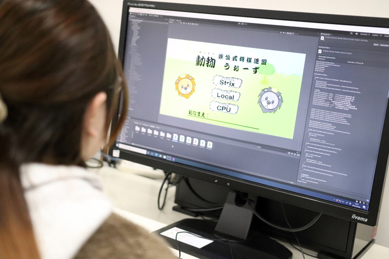 名古屋工学院専門学校の学生様がStrixCloudを活用されているオンラインゲームのメインメニューです